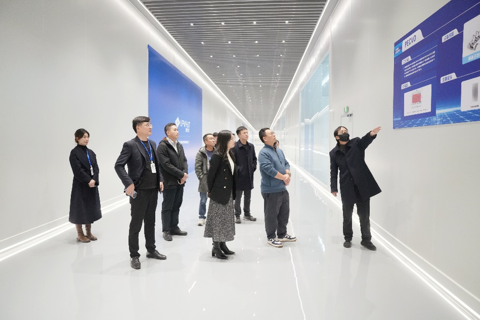 珠海市金湾区领导一行莅临眉山PA直营参观交流