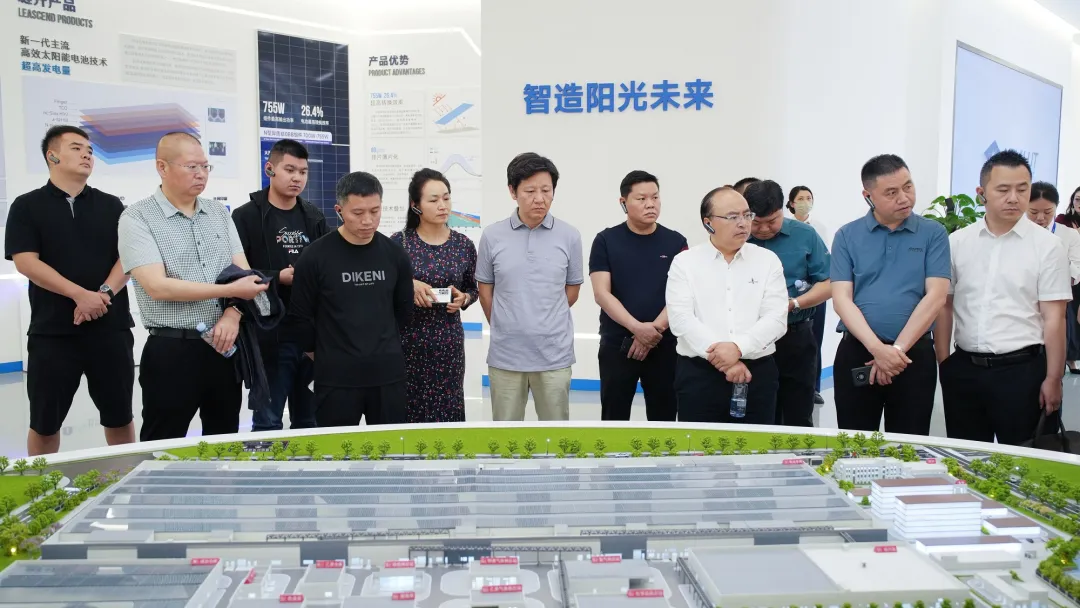 聚焦丨成都雅安商会会长杨建平一行莅临PA直营光伏科技考察