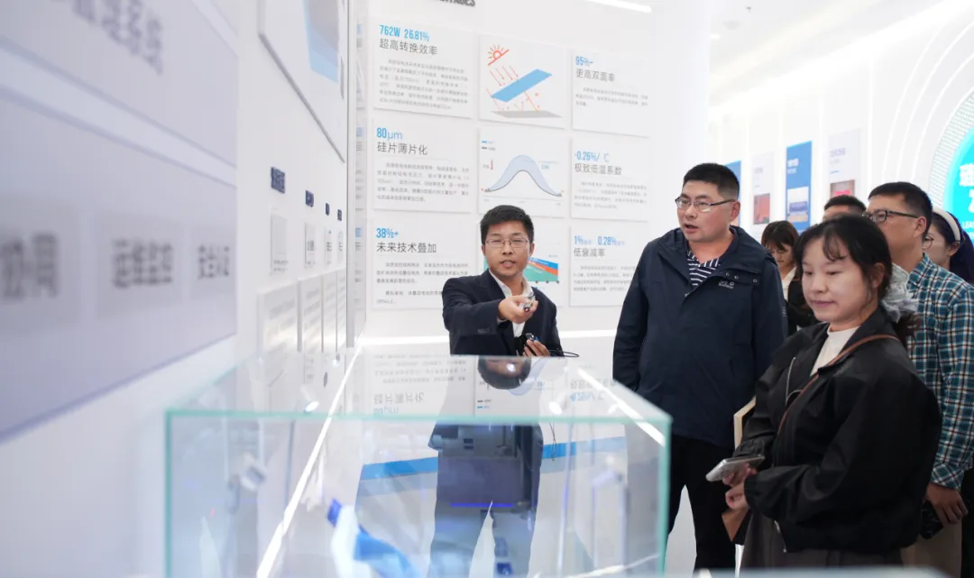 PA直营光伏精彩亮相“万千气象看四川”眉山专场，多家媒体齐力关注！